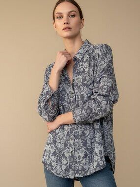 NWT Anthropologie Pilcro Floral Button Down Shirt Wool Viscose Blend Gray Size M